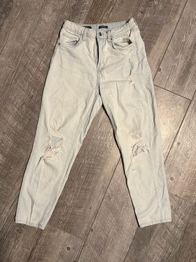 wild fable Light Wash Distressed Boyfriend Jeans
